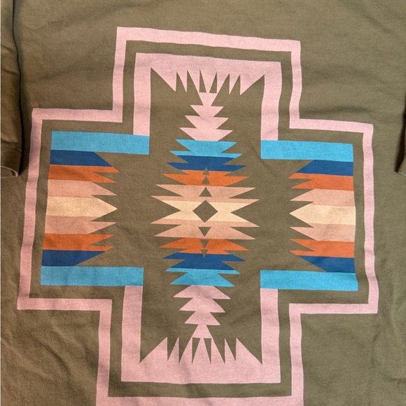 Pendleton Tee - Picture 3 of 4